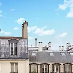Awesome Apartment In Paris With Wifi