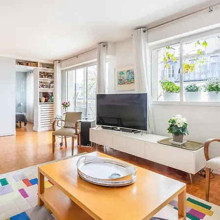 Apartment Awesome In With Wifi Paris